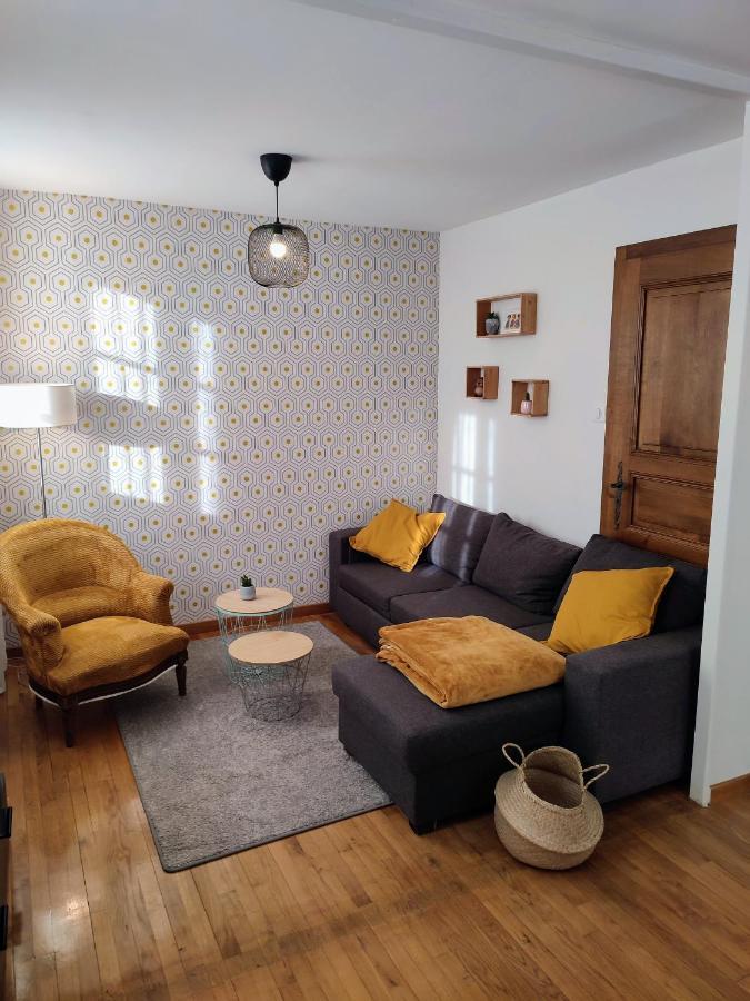 Confortable Appartement Au Centre De 塞莱斯塔 外观 照片